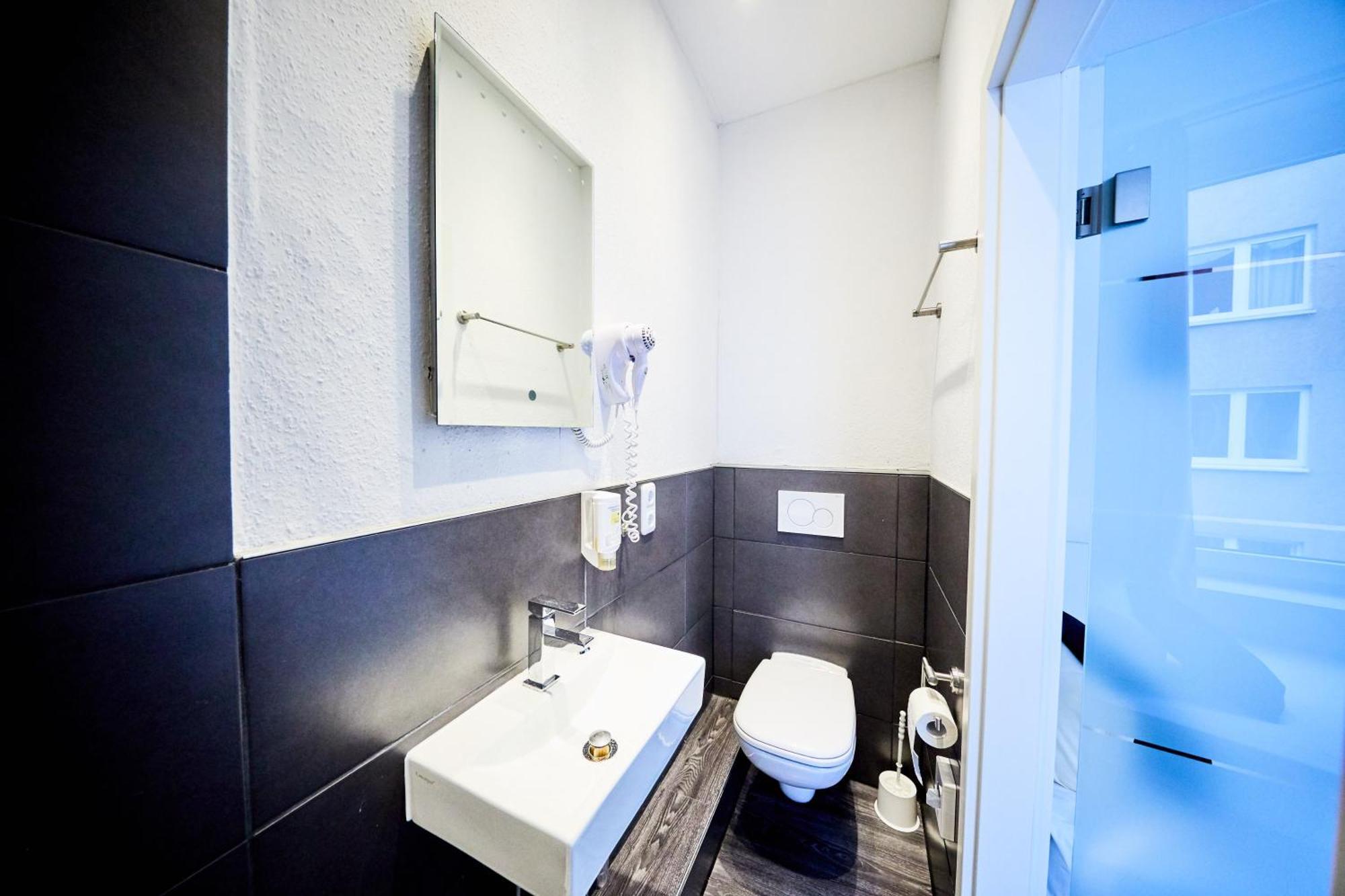 Hotel Alt Deutz City-Messe-Arena Kontaktloser Self Check-In Köln Kültér fotó
